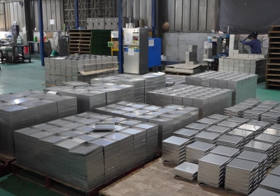 Gia công số lượng ít và sản xuất hàng loạt khác nhau ở đâu?